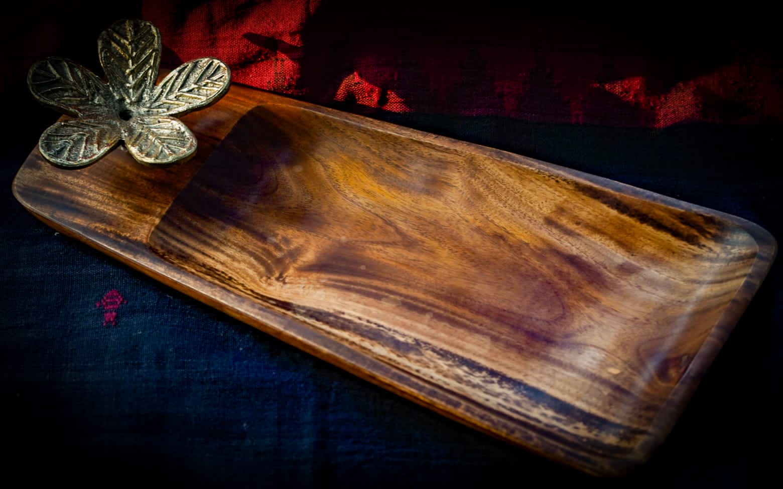 Floral Grace Serving Tray 1